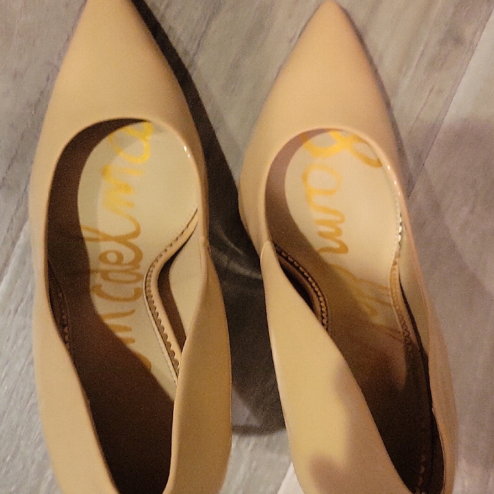 Sam Edelman Nude Heels - Picture 4 of 5